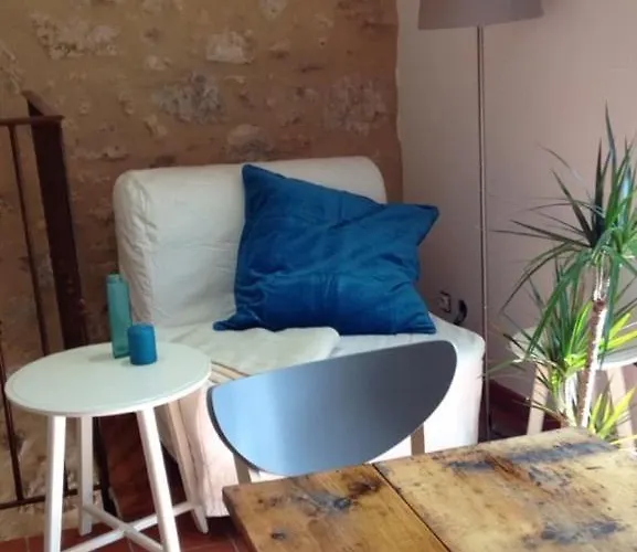 La Maison De Noemie Апартаменты *